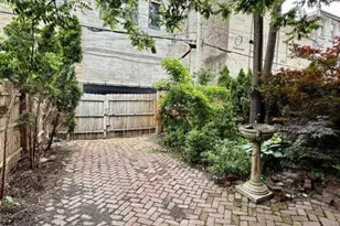 518 Avery St, Pittsburgh, PA 15212 - Photo 8