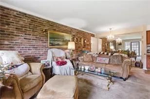 920 Margarite Dr, Scott Township, PA 15216 - Photo 14