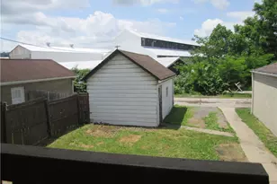 1715 Duss Ave, Ambridge, PA 15003 - Photo 24