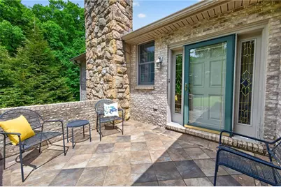 121 Spillway Ln, Oakland Township, PA 16001 - Photo 4