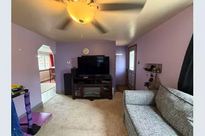 1040 Park Avenue, East McKeesport, PA 15035 - Photo 4