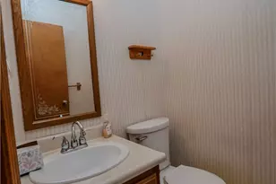 610 Eau Claire St, Butler, PA 16001 - Photo 16