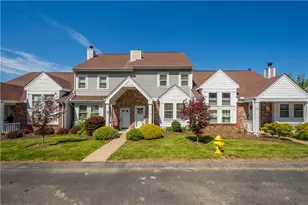 185 Old Village Ln, Bethel Park, PA 15102 - Photo 2