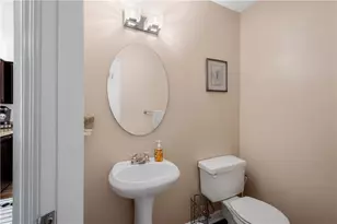 185 Old Village Ln, Bethel Park, PA 15102 - Photo 4