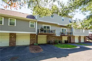 185 Old Village Ln, Bethel Park, PA 15102 - Photo 32