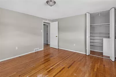 1025 Catherine Dr, Conway, PA 15027 - Photo 14