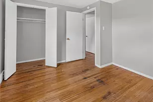 1025 Catherine Dr, Conway, PA 15027 - Photo 12
