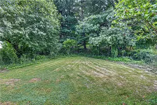1025 Catherine Dr, Conway, PA 15027 - Photo 36