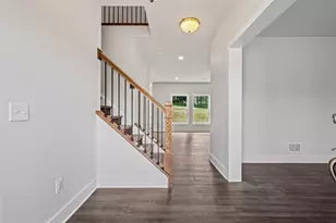 2418 Wheatland Cir, Murrysville, PA 15626 - Photo 2