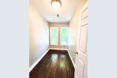 736 Clarissa St #2, Pittsburgh, PA 15219 - Photo 8