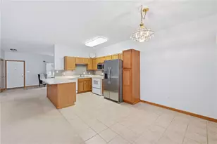 19 Golfwood Dr, Hermitage, PA 16148 - Photo 16