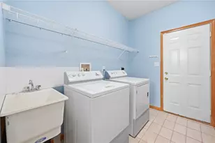 19 Golfwood Dr, Hermitage, PA 16148 - Photo 24