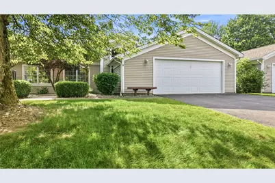 19 Golfwood Dr #19, Hermitage, PA 16148 - Photo 1