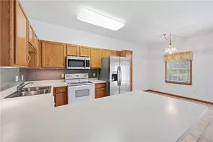 19 Golfwood Dr, Hermitage, PA 16148 - Photo 14