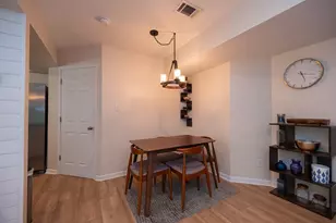 255 Commons Dr, Oakmont, PA 15139 - Photo 10
