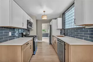 4000 Lanmore Ave, Pittsburgh, PA 15227 - Photo 6