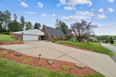 3127 Chestnut Street, Murrysville, PA 15668 - Photo 2
