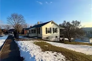 380 Monroe Ave, Leechburg Boro, PA 15656 - Photo 2