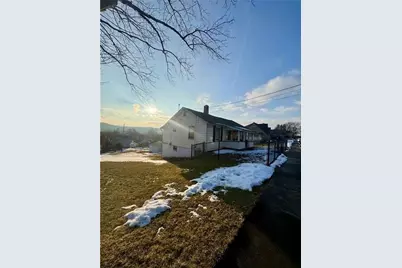 380 Monroe Ave, Leechburg Boro, PA 15656 - Photo 1