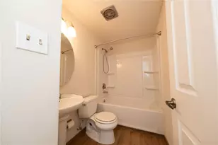 3885 Coldwater Dr, Hampton, PA 15101 - Photo 14