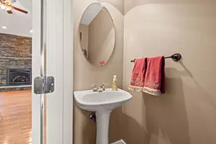 1734 Queens Dr, South Park, PA 15129 - Photo 20