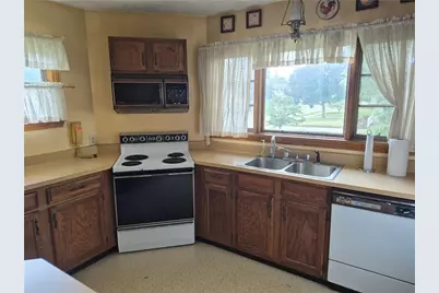 380 Shady Ave, Sharon, PA 16146 - Photo 16