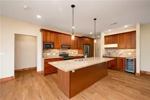 314 Nicklaus Ct, Liberty Township, PA 16127 - Photo 22