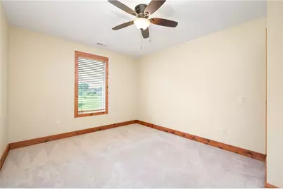 314 Nicklaus Ct, Liberty Township, PA 16127 - Photo 36