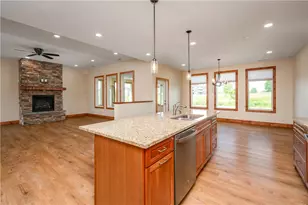 314 Nicklaus Ct, Liberty Township, PA 16127 - Photo 24