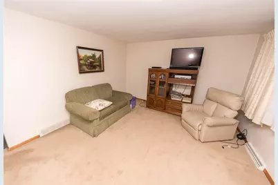 1366 Henderson Ave, Chartiers, PA 15301 - Photo 10
