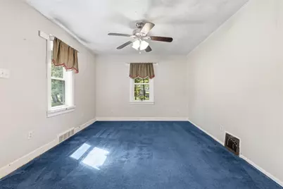 126 Davis Rd, Economy, PA 15143 - Photo 12