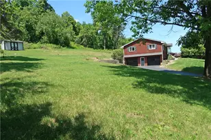 135 Penn Adamsburg Rd, Hempfield Township, PA 15644 - Photo 4