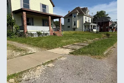 211 Cedar Ave, Sharon, PA 16146 - Photo 2