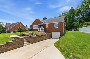 212 Patton Dr, Moon/Crescent Twp, PA 15108 - Photo 6
