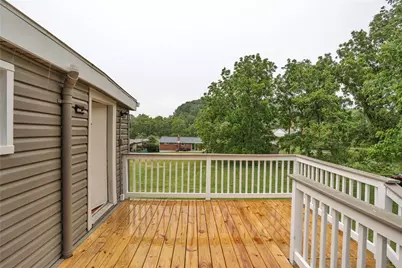 121 College Ave, Pittsburgh, PA 15239 - Photo 6