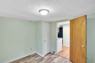 121 College Ave, Pittsburgh, PA 15239 - Photo 16