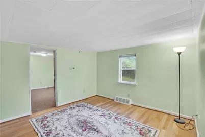 121 College Ave, Pittsburgh, PA 15239 - Photo 22