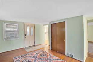 121 College Ave, Pittsburgh, PA 15239 - Photo 10