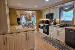 131 Elm Rd, Ross Twp, PA 15237 - Photo 6