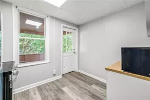 7472 McClure Ave, Pittsburgh, PA 15218 - Photo 16