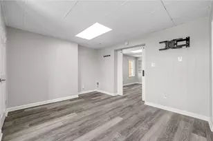 7472 McClure Ave, Pittsburgh, PA 15218 - Photo 10