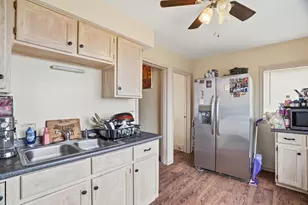 2301 Patterson St, Pittsburgh, PA 15203 - Photo 6