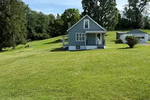 222 Bagdad Rd, Allegheny Township, PA 15656 - Photo 2
