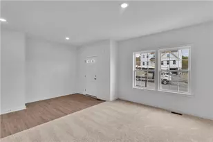 315 William Dr, Pittsburgh, PA 15239 - Photo 10