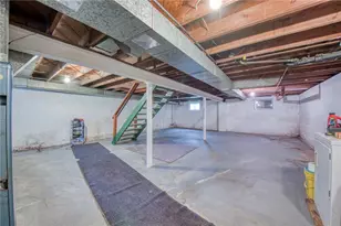 793 Becks Run Rd, Pittsburgh, PA 15210 - Photo 24