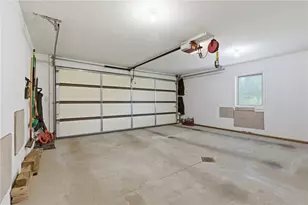 108 Winfield Manor Dr, Adams Township, PA 16046 - Photo 32