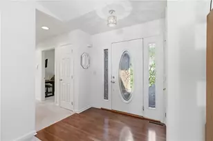 108 Winfield Manor Dr, Adams Township, PA 16046 - Photo 6