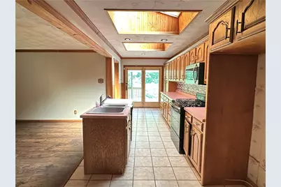 409 2nd St, East Bethlehem, PA 15368 - Photo 6
