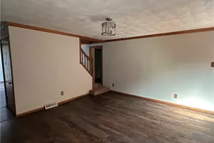 409 2nd St, East Bethlehem, PA 15368 - Photo 10