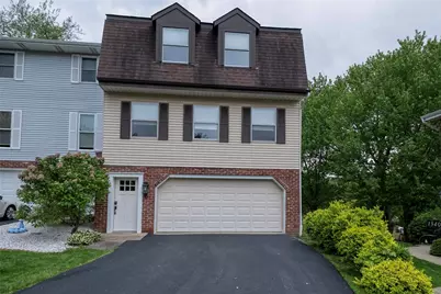 1342 Quail Run Cir, Bethel Park, PA 15102 - Photo 2